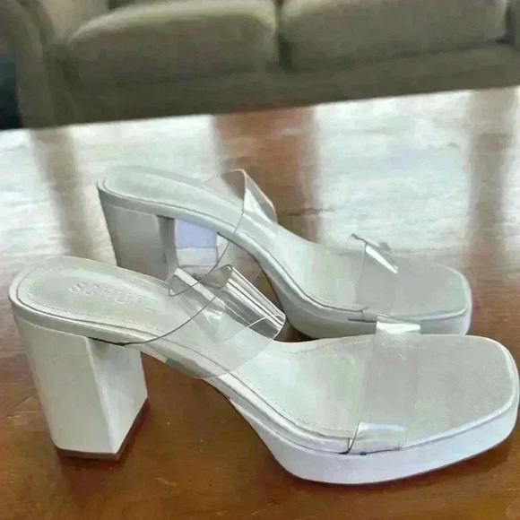 Shutz women's ARIELLA PLATFORM VINYL SANDAL size 10B - Picture 8 of 11